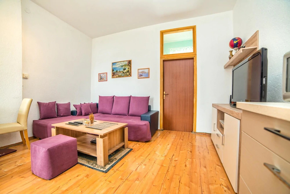 Apartments Smaila 54