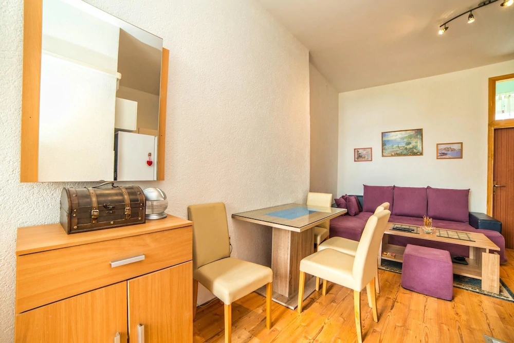 Apartments Smaila 54