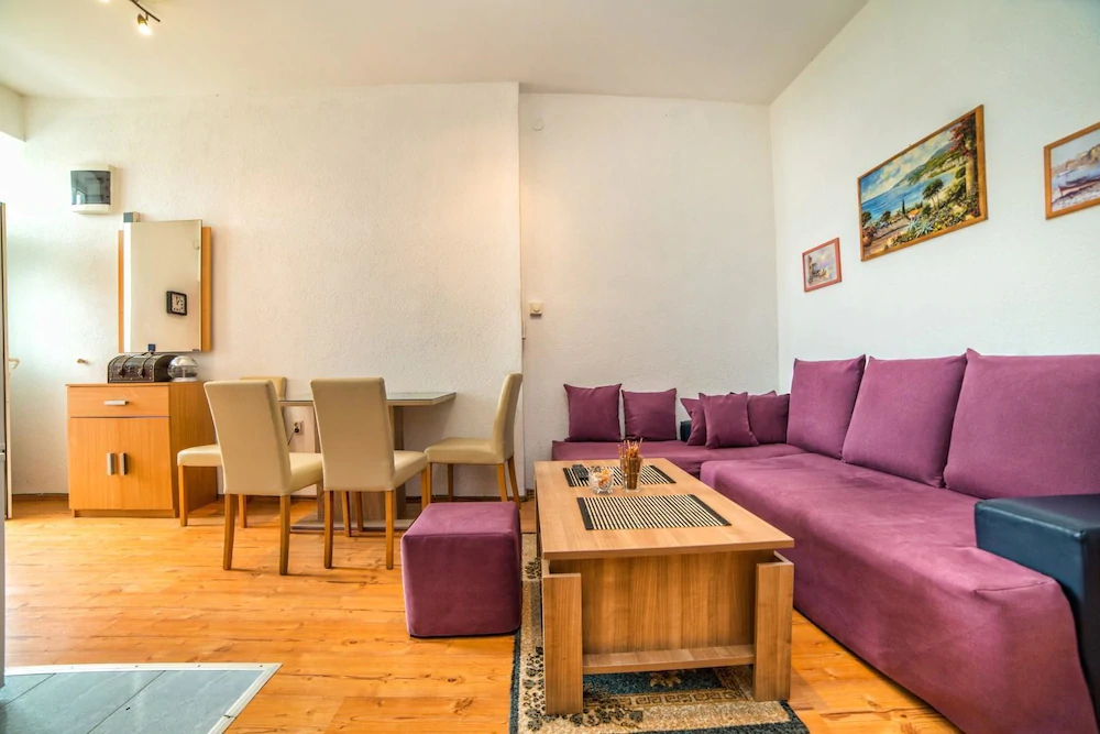 Apartments Smaila 54