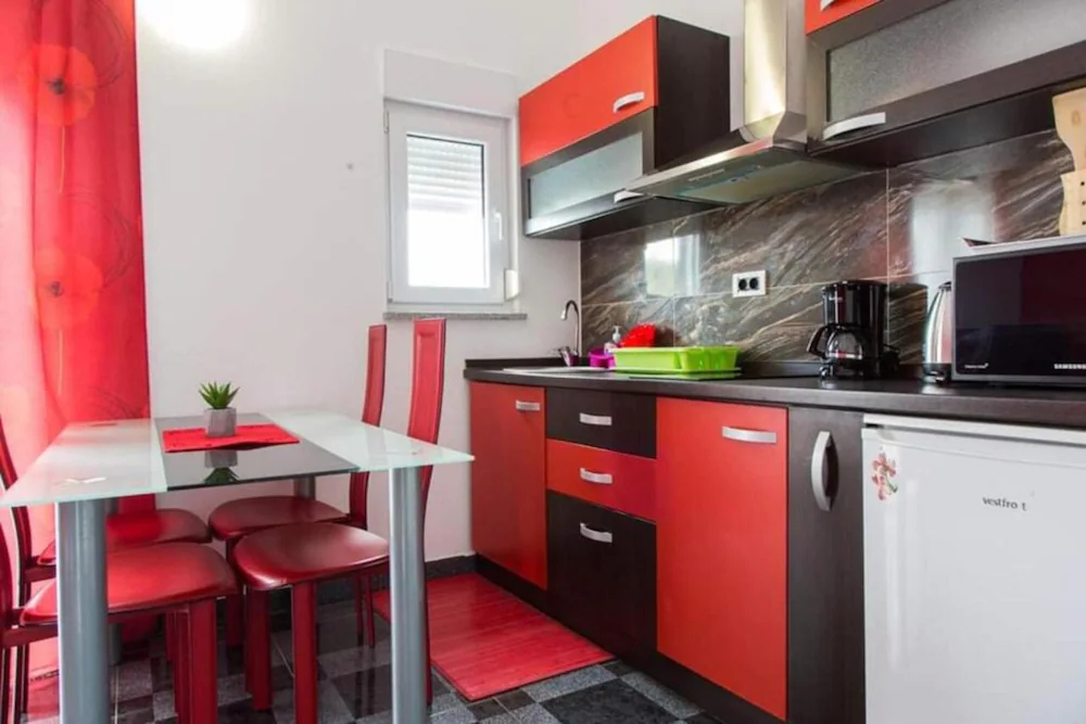 Nada Apartmani