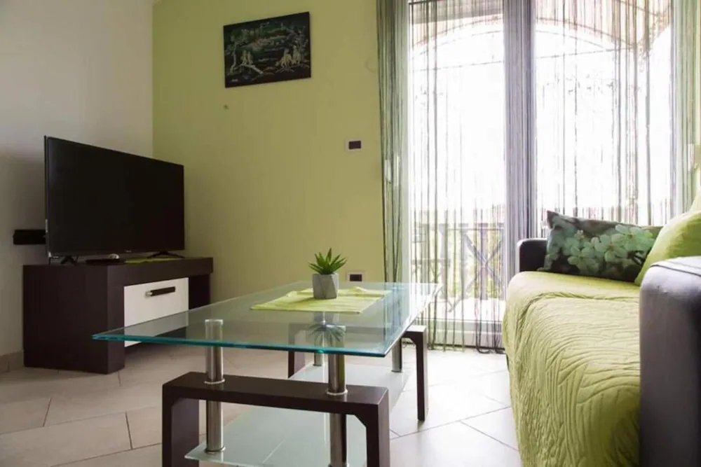 Nada Apartmani