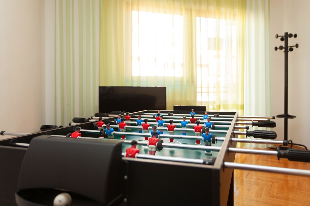 Oina Apartments