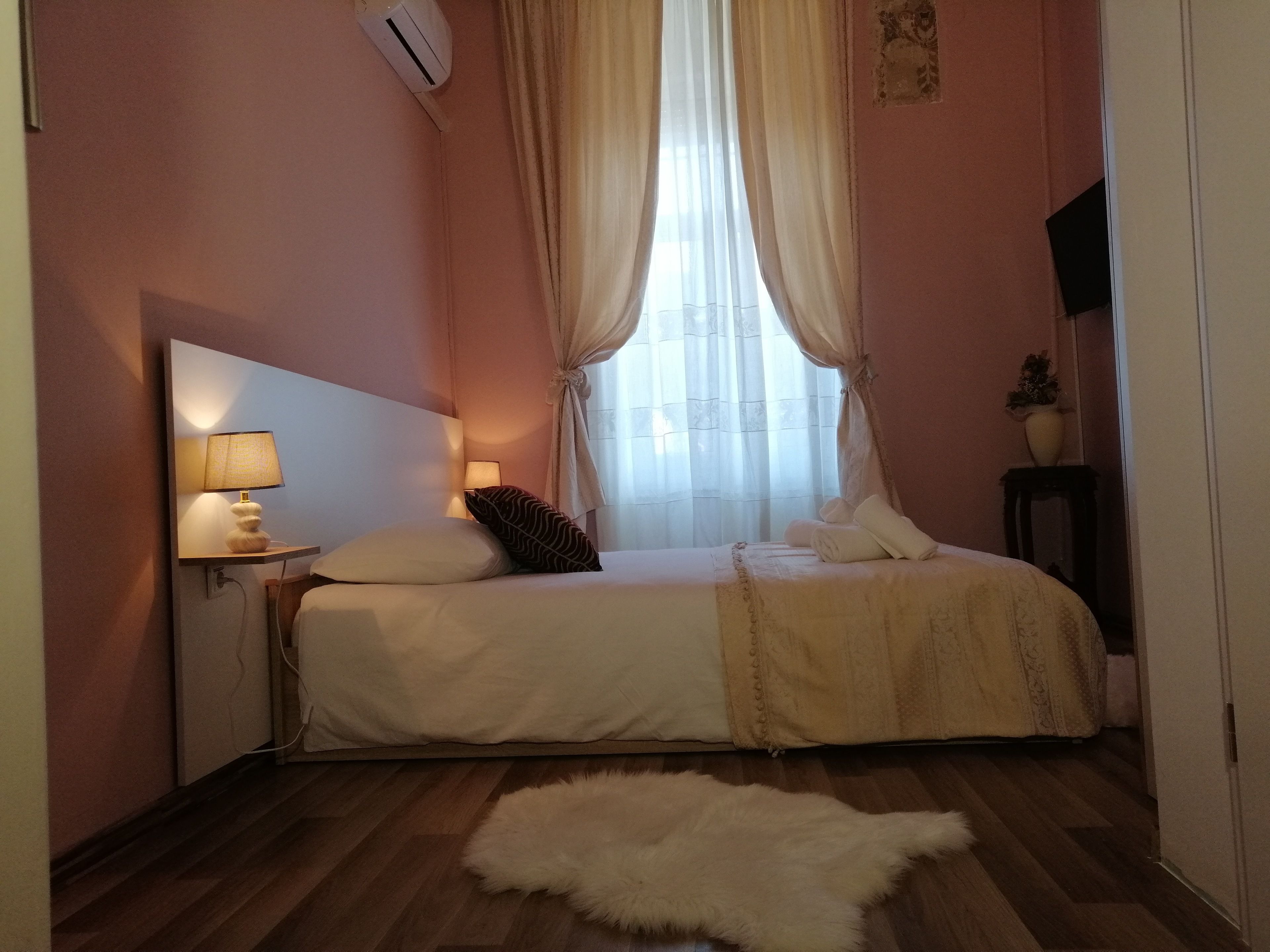 Sun City Rooms