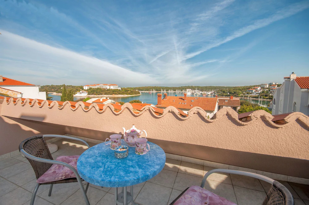 Apartments and Rooms Viktorija