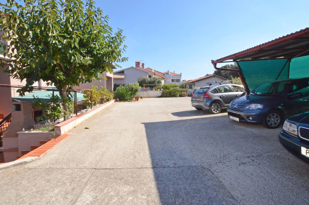 Apartments and Rooms Viktorija