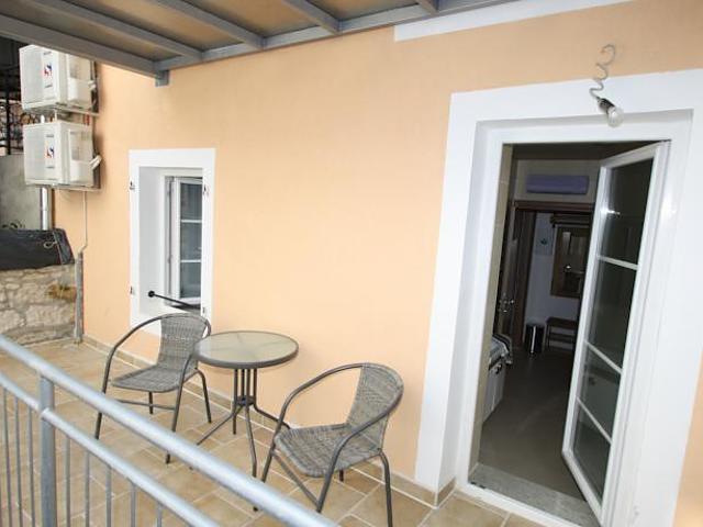 Apartments & Rooms Pearl