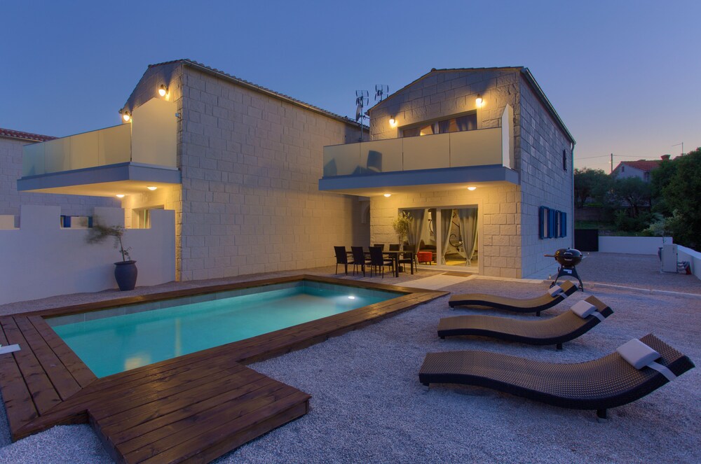 Pax House