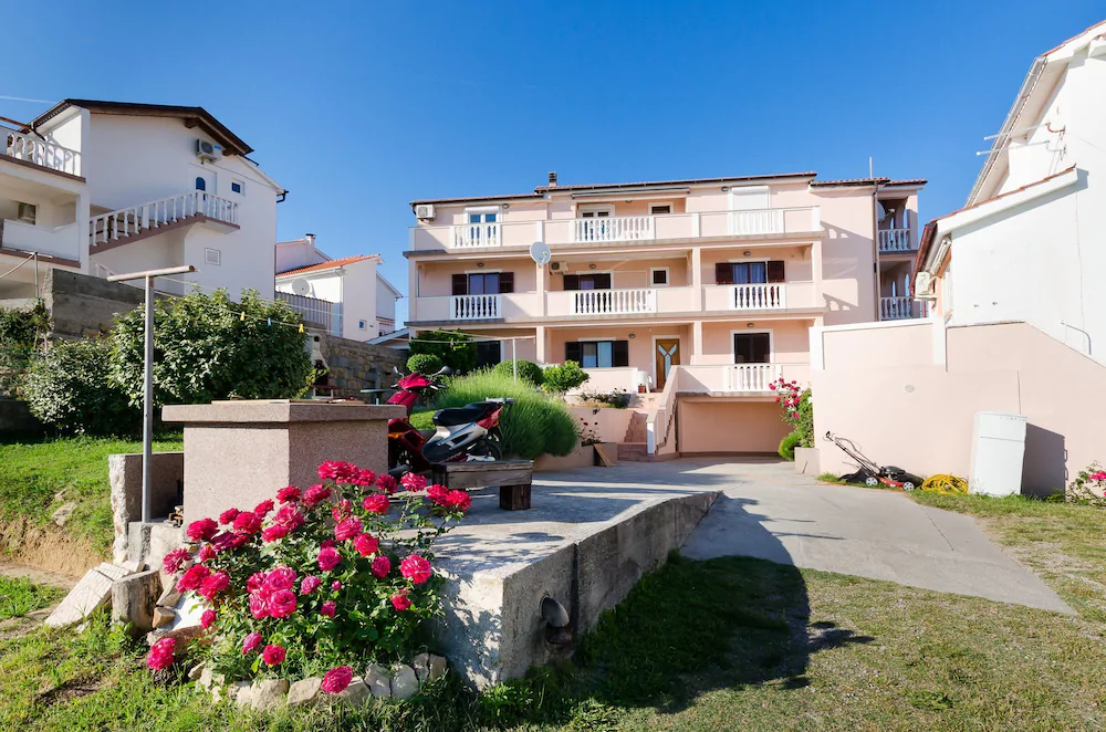 Apartments Dragan
