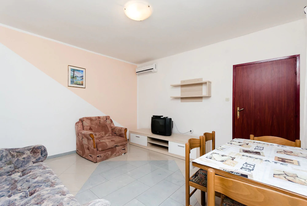 Apartments Dragan