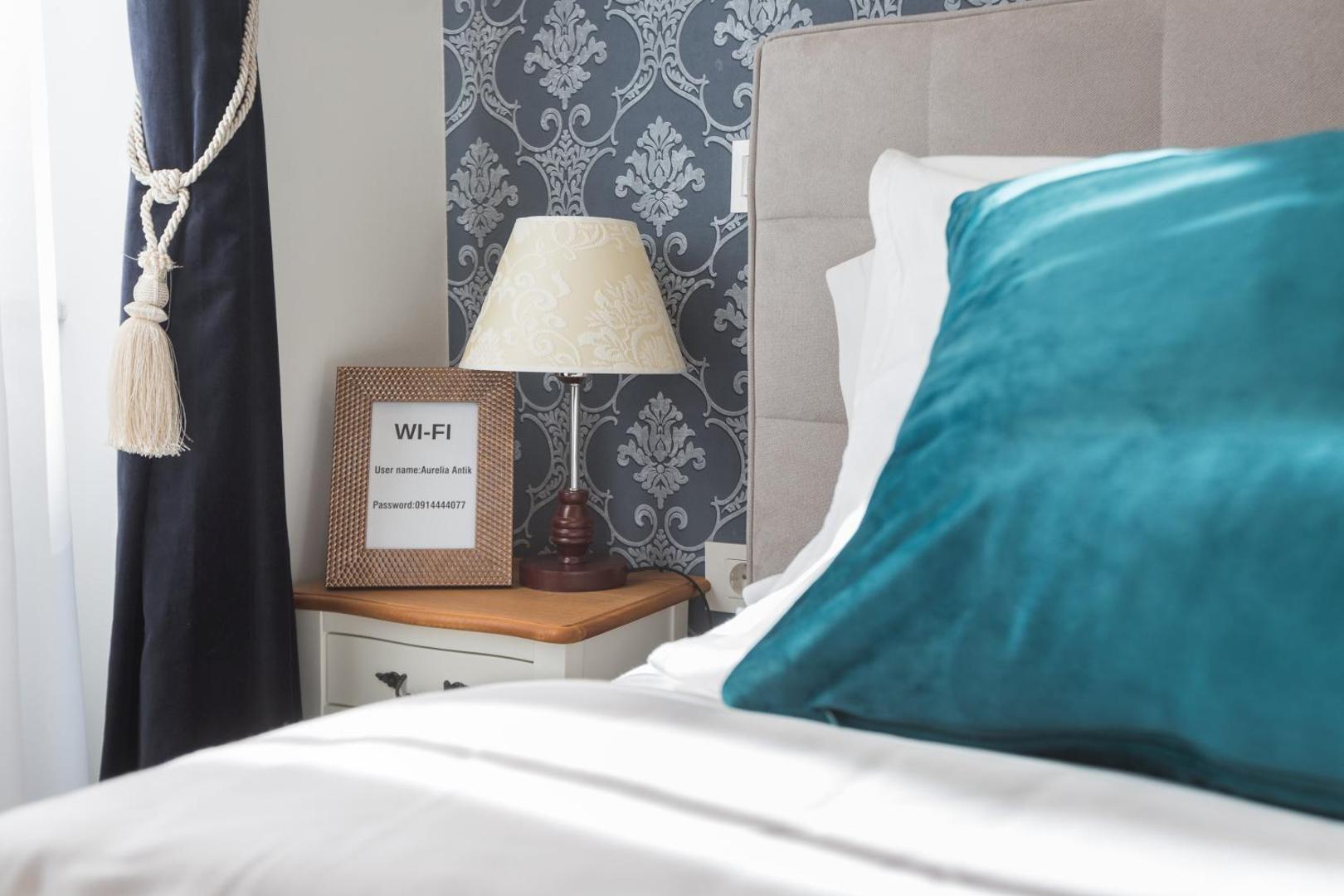 Aurelia Antik Apartments & Rooms