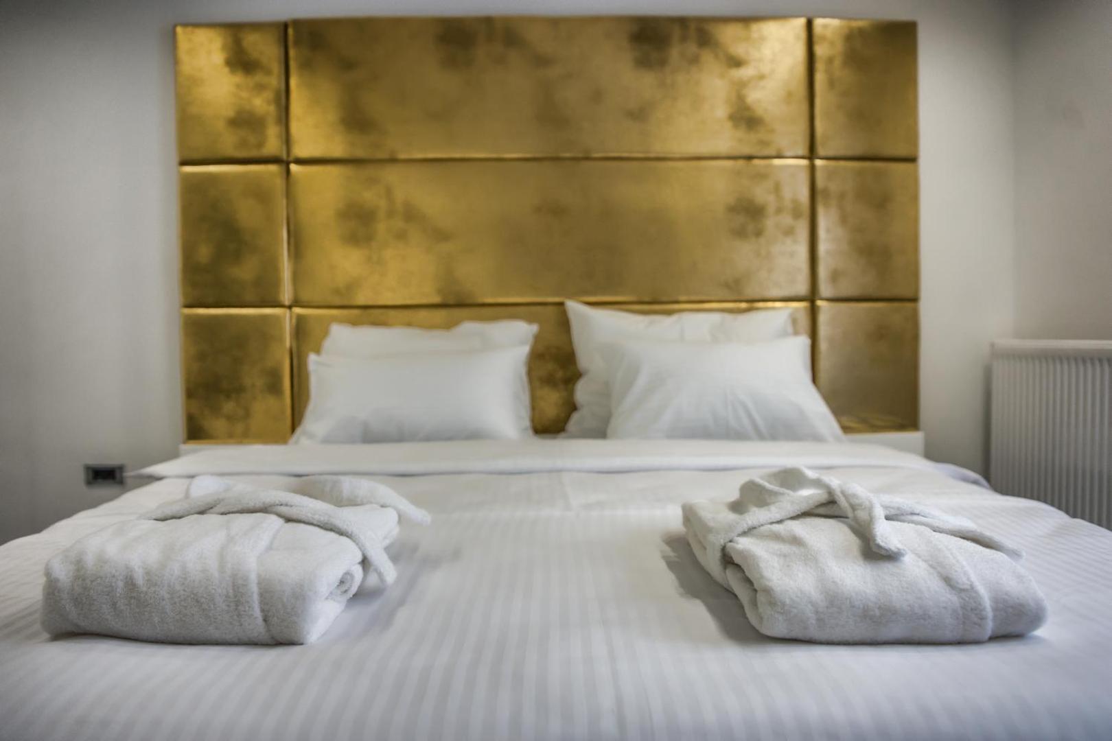 Hotel Forty Two