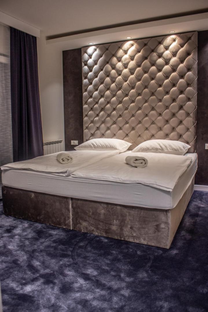 Hotel Forty Two