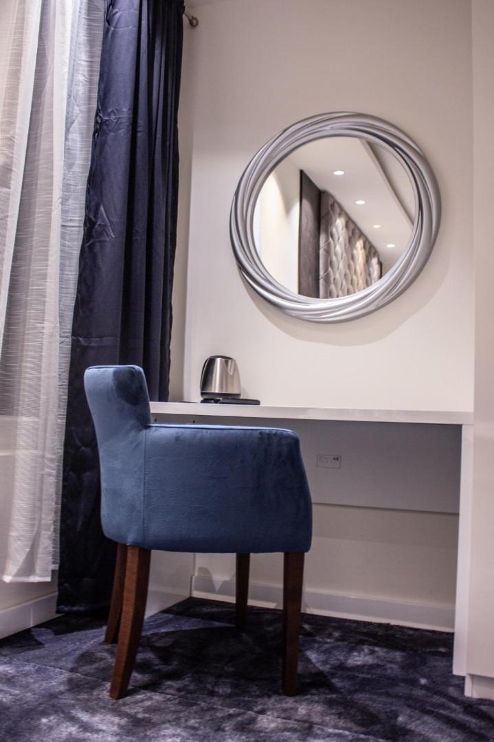 Hotel Forty Two