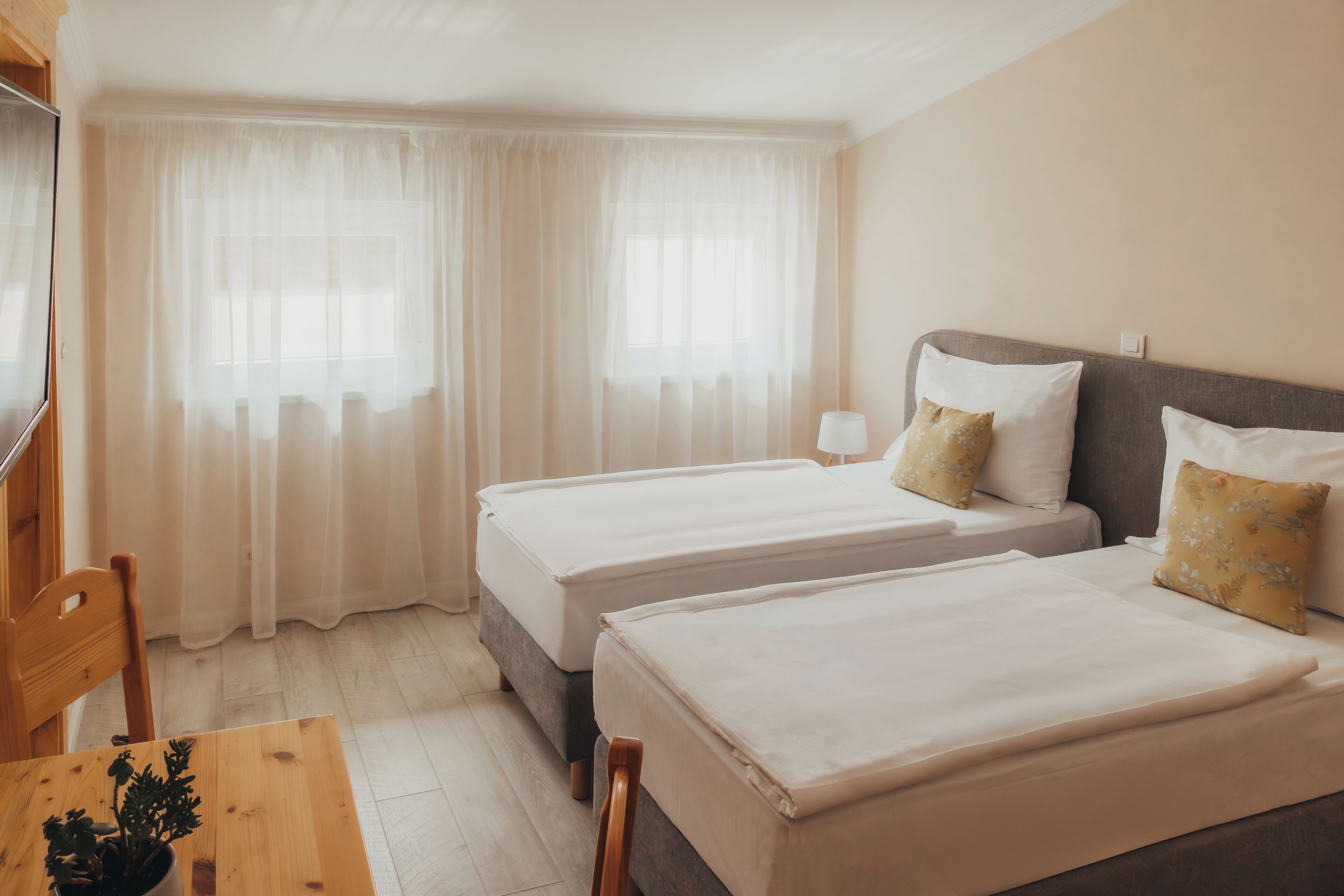 Hotel Kadoor