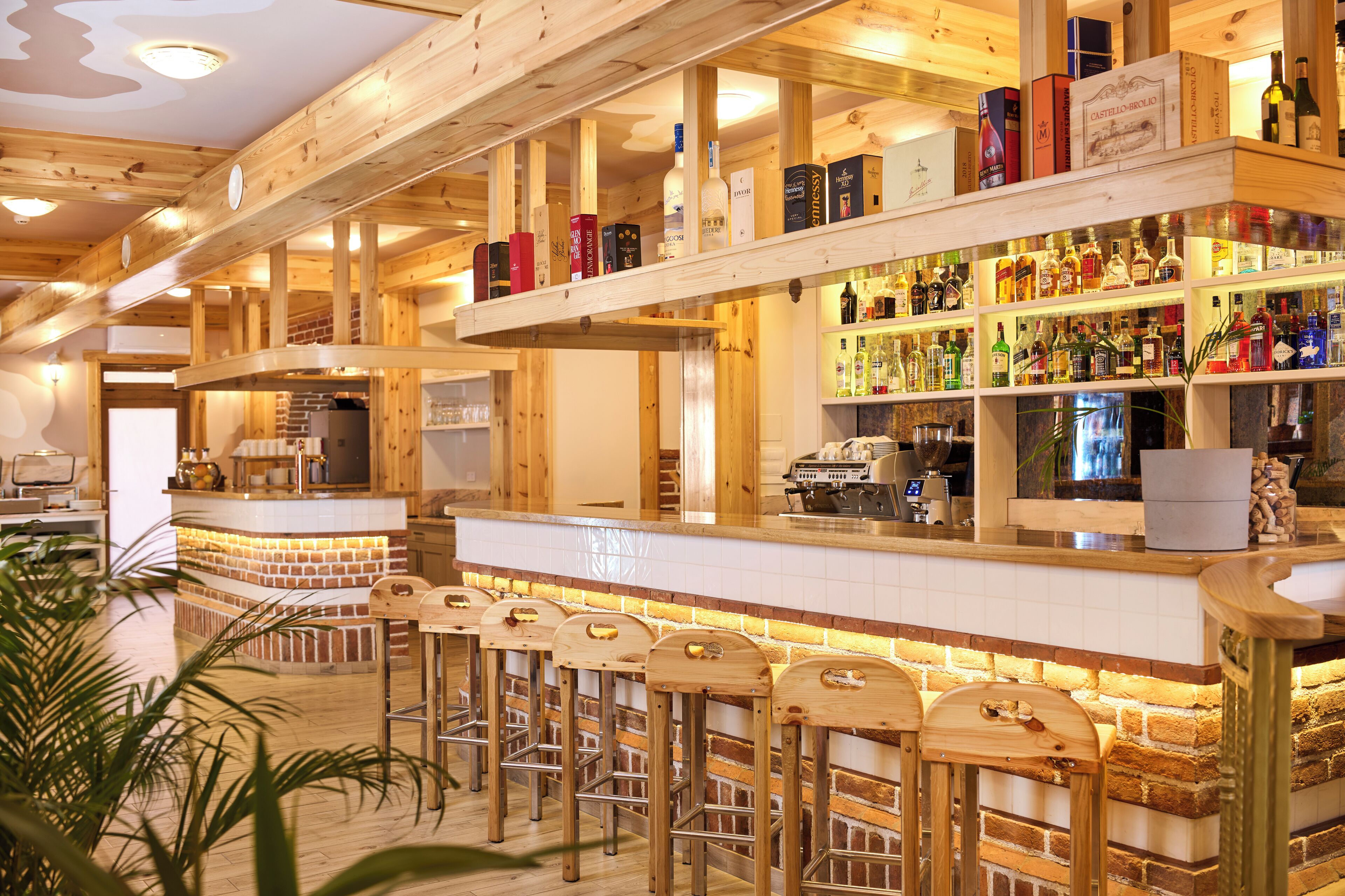 Hotel Kadoor