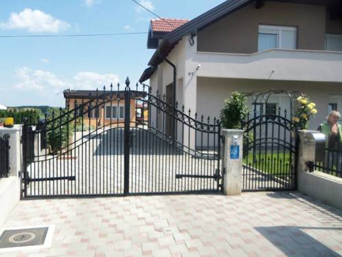 Rooms Zimmer Karlovac