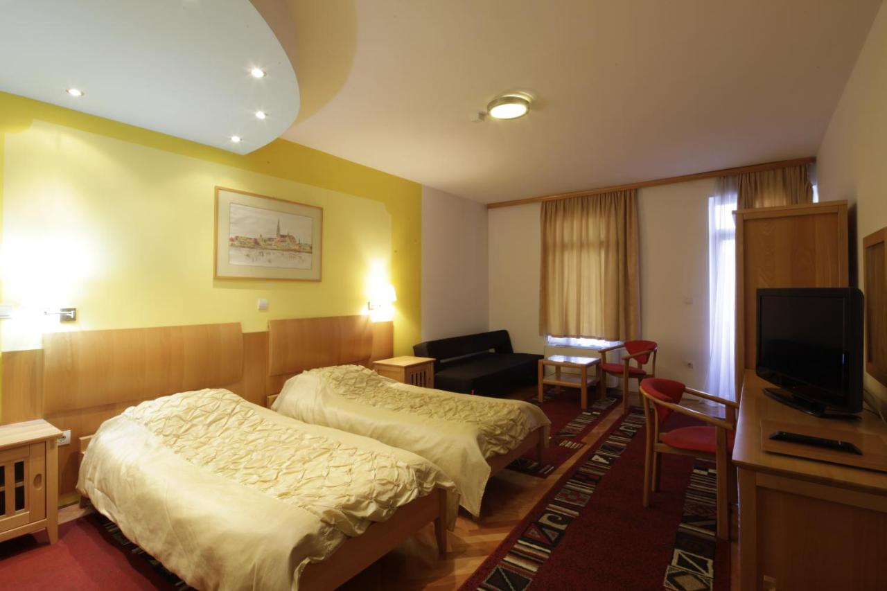 Hotel Millennium