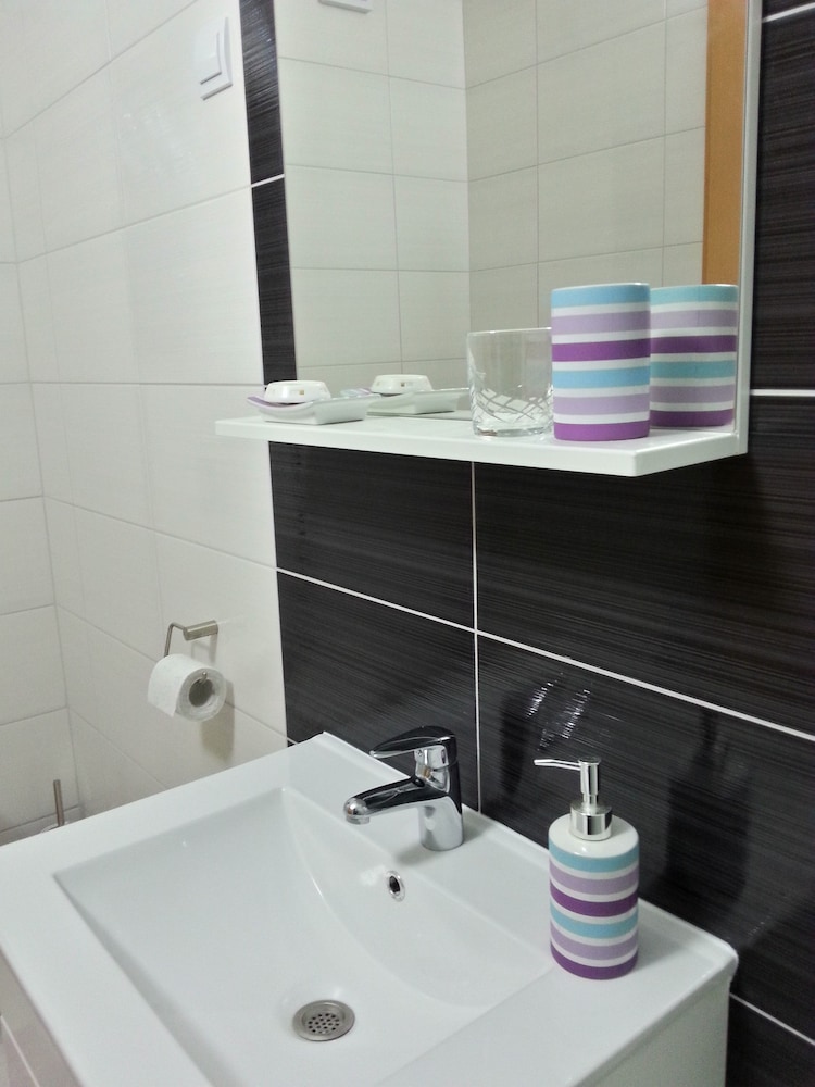 Studio Apartments Korosteljev