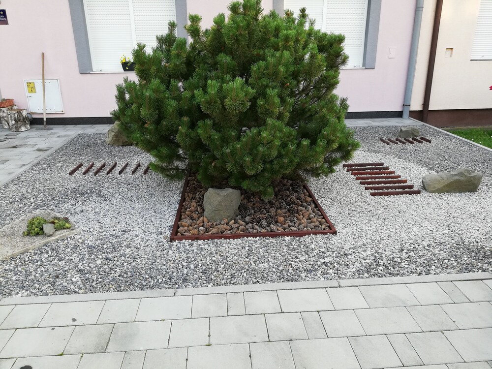 Studio Apartments Korosteljev