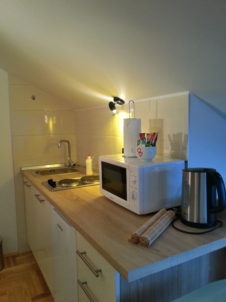 Studio Apartments Korosteljev