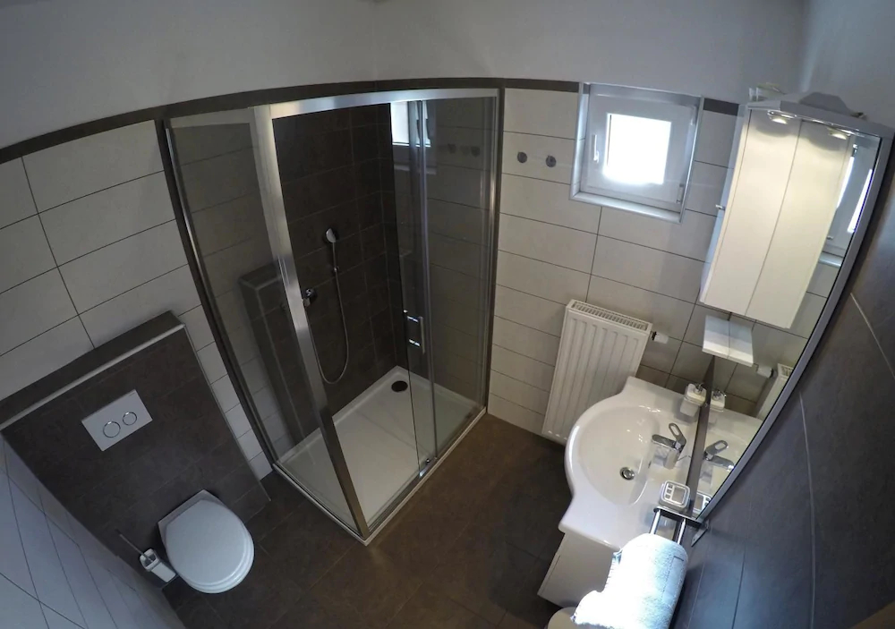 Apartments And Rooms Rea