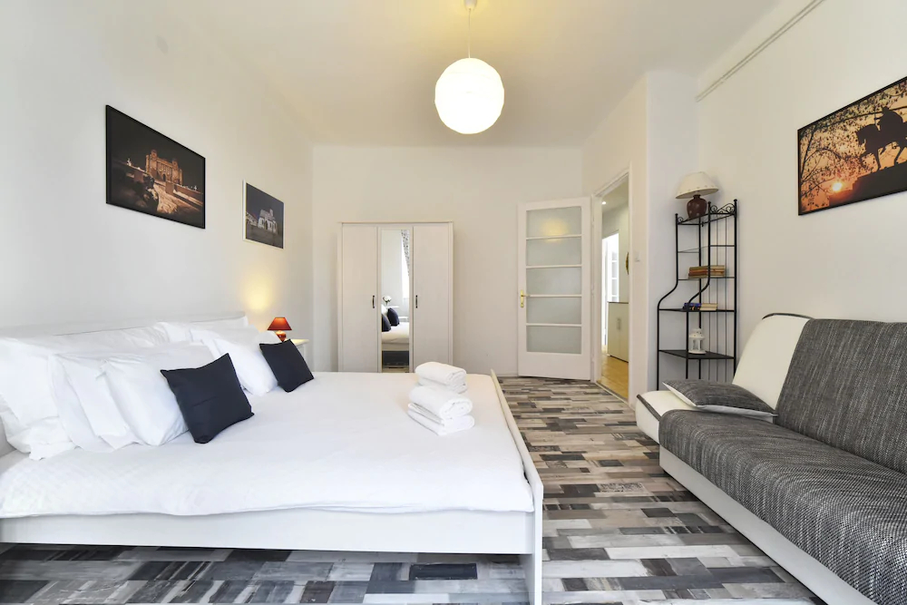 Apartments Sunny & Dux