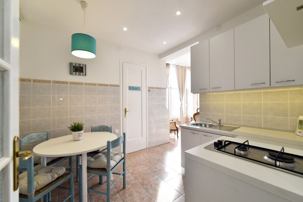 Apartments Sunny & Dux