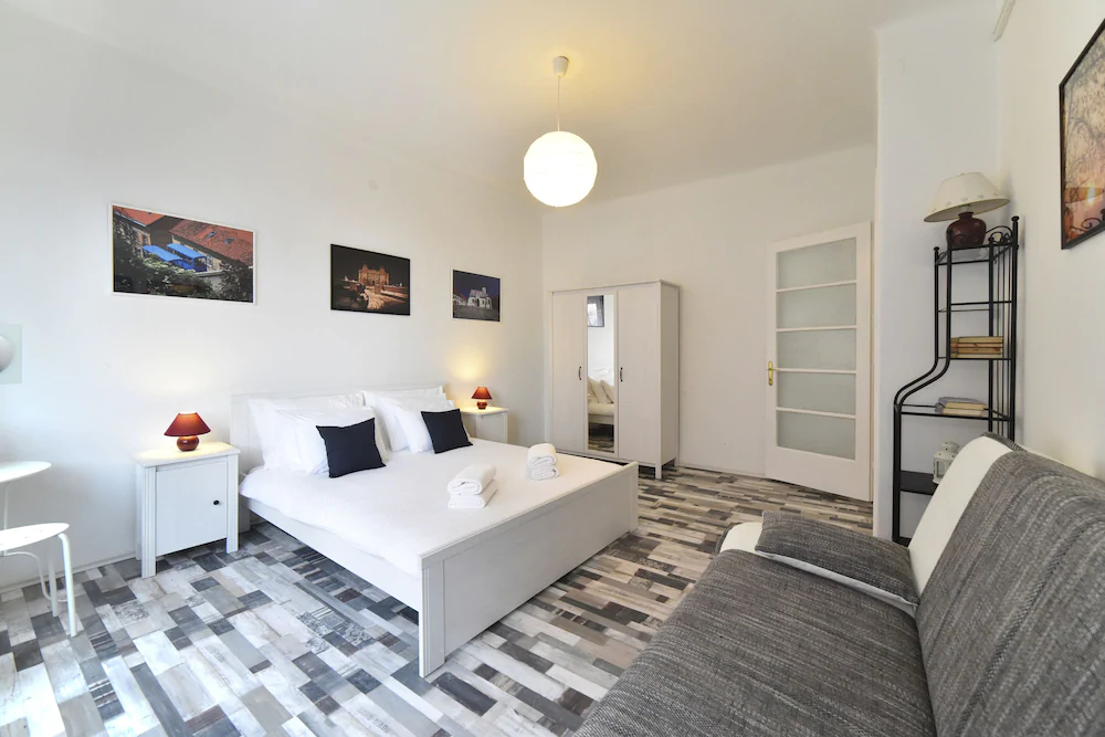 Apartments Sunny & Dux