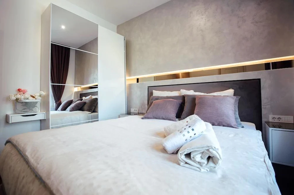 Citylux Apartments