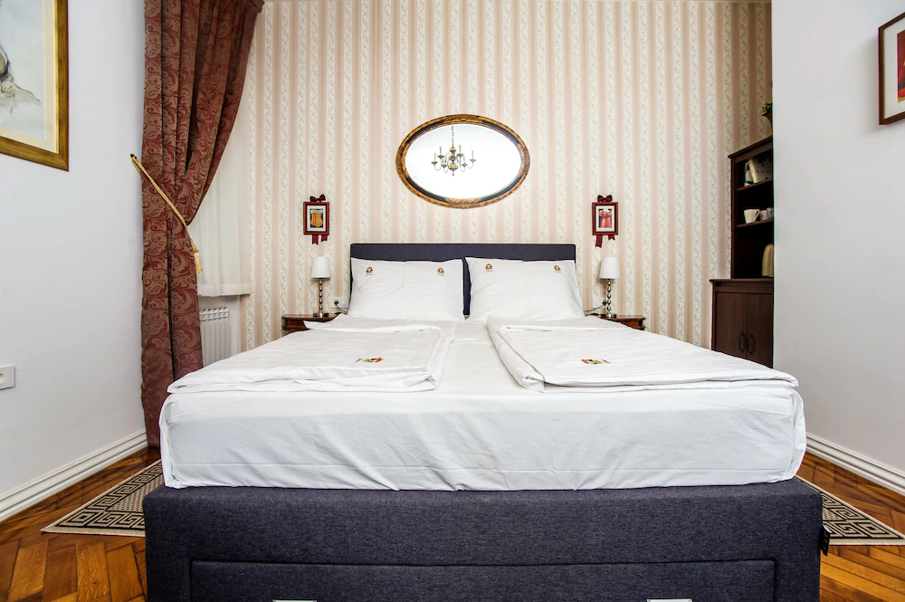 Crown Rooms