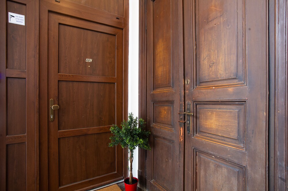 Crown Rooms