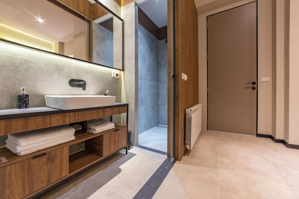 Dezman Luxury Apartments