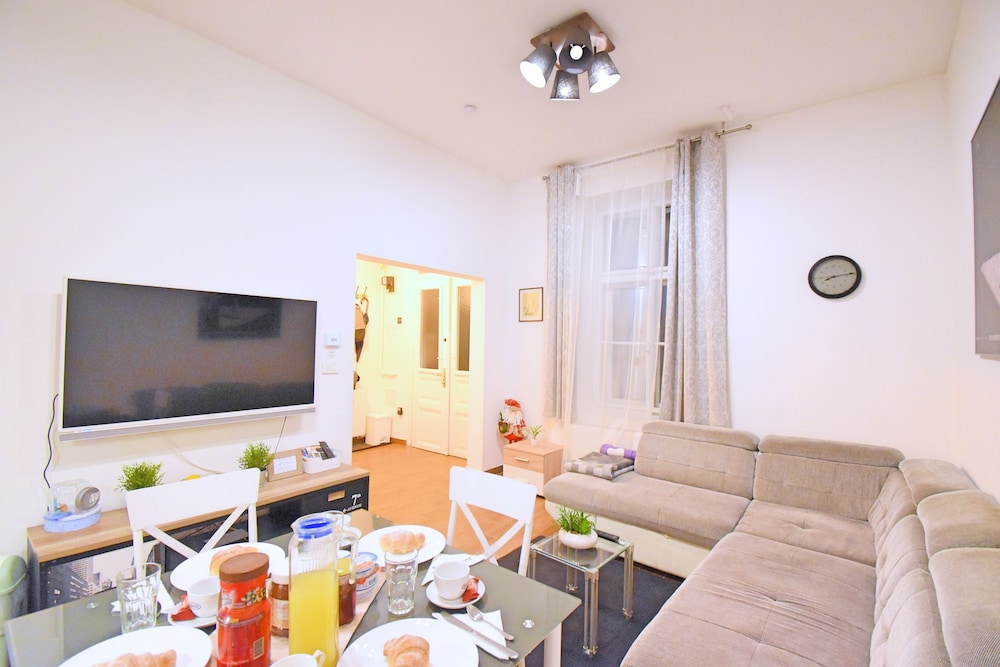 Donos Apartments