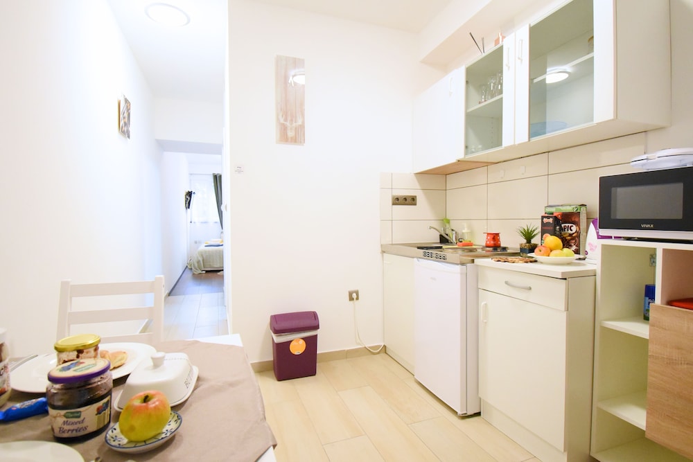 Donos Apartments