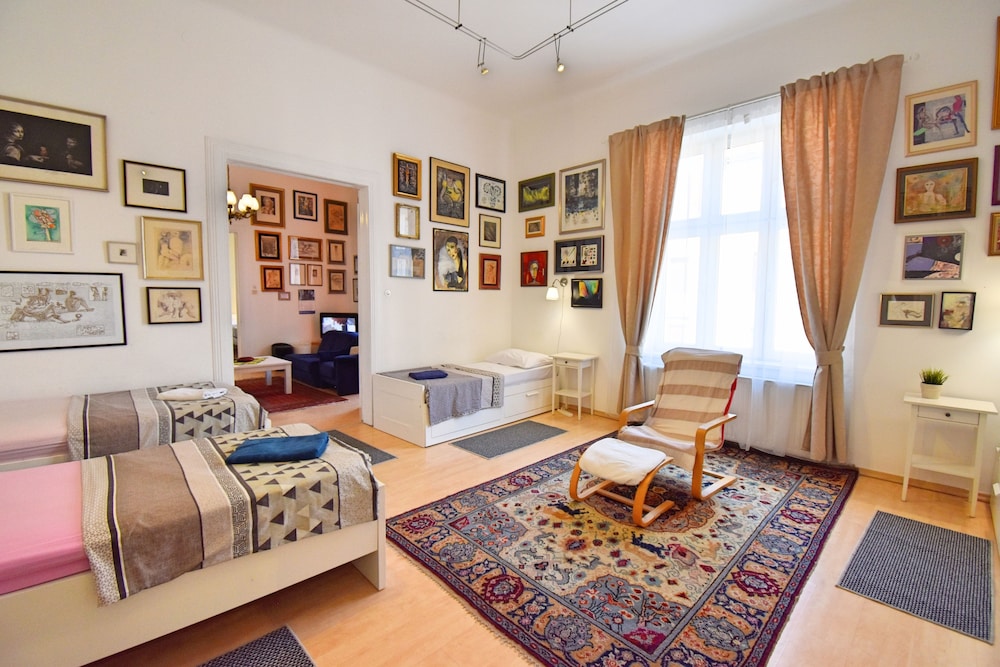 Donos Apartments