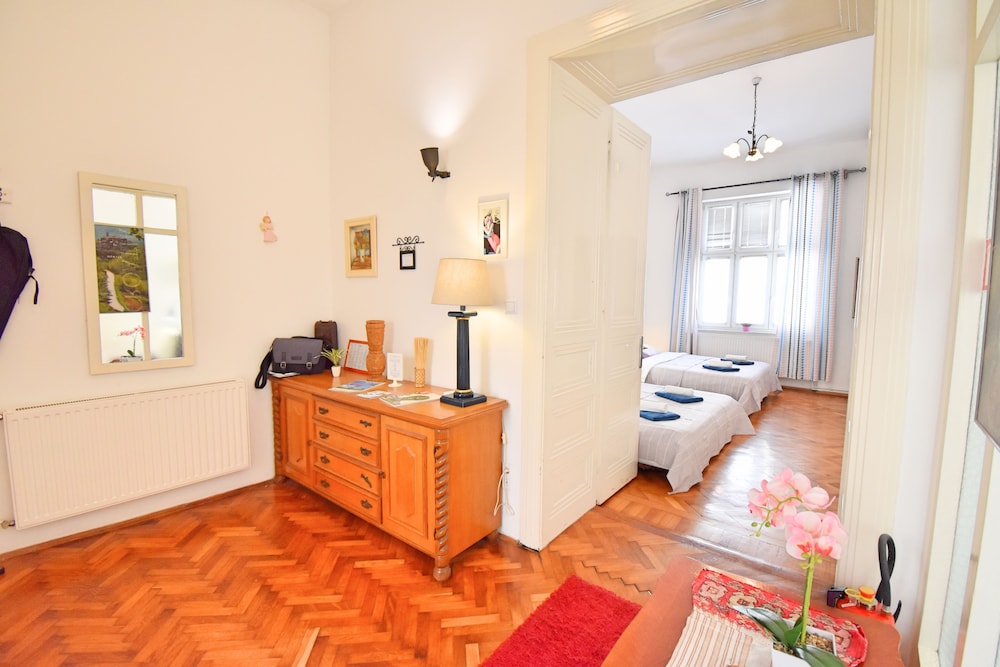 Donos Apartments