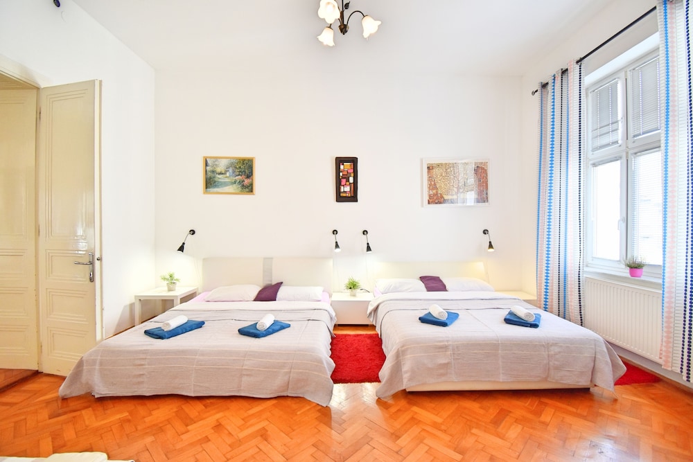 Donos Apartments