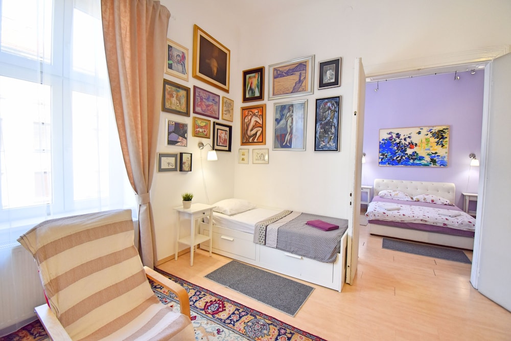Donos Apartments