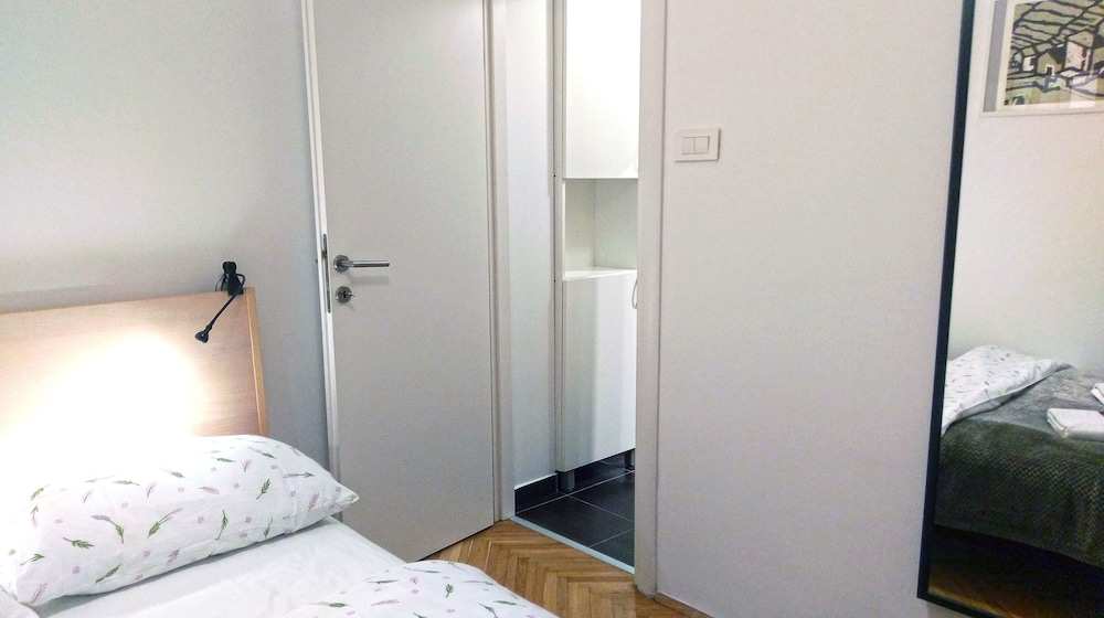 Donos Apartments