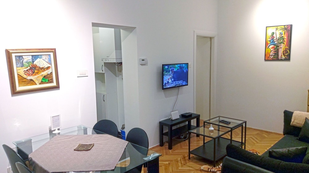 Donos Apartments