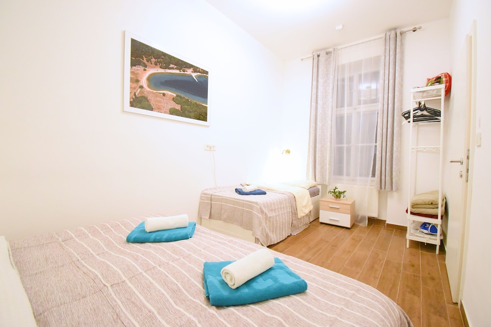 Donos Apartments