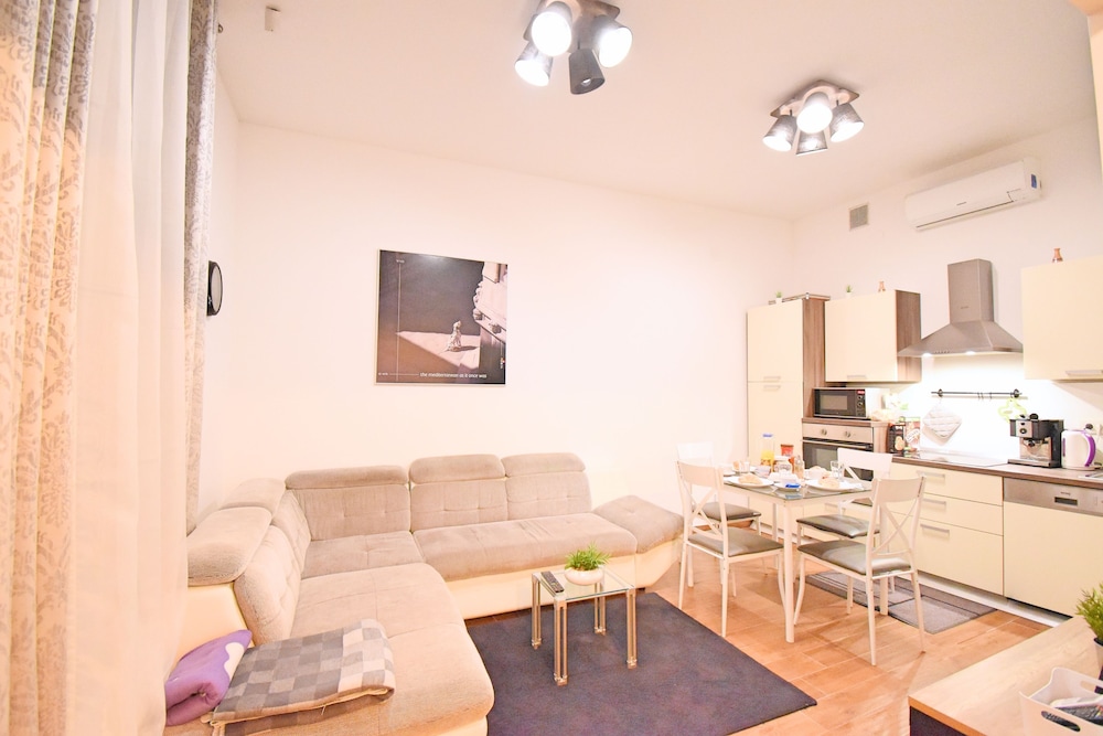 Donos Apartments