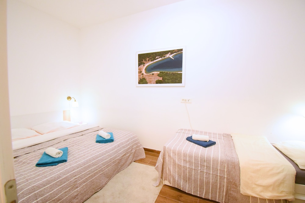 Donos Apartments