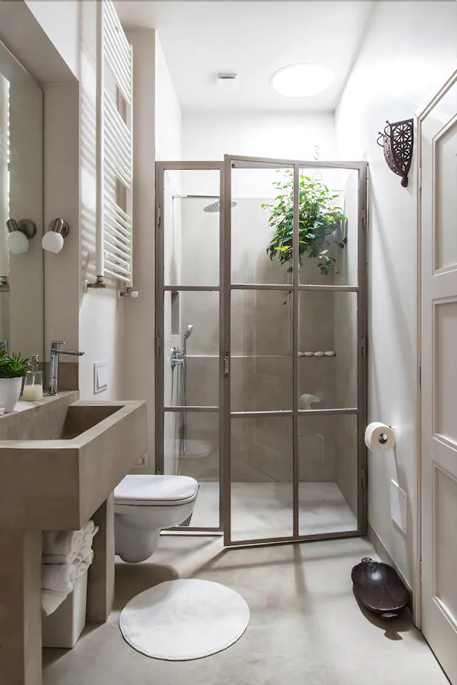 Embassy Row BnB