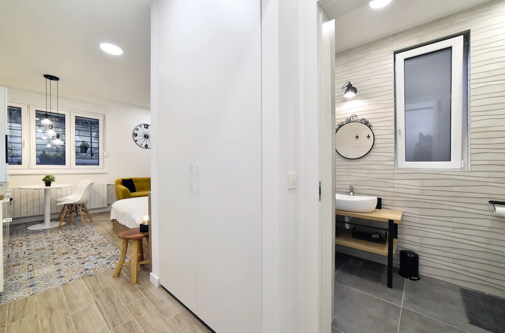 Fishnjak Apartments