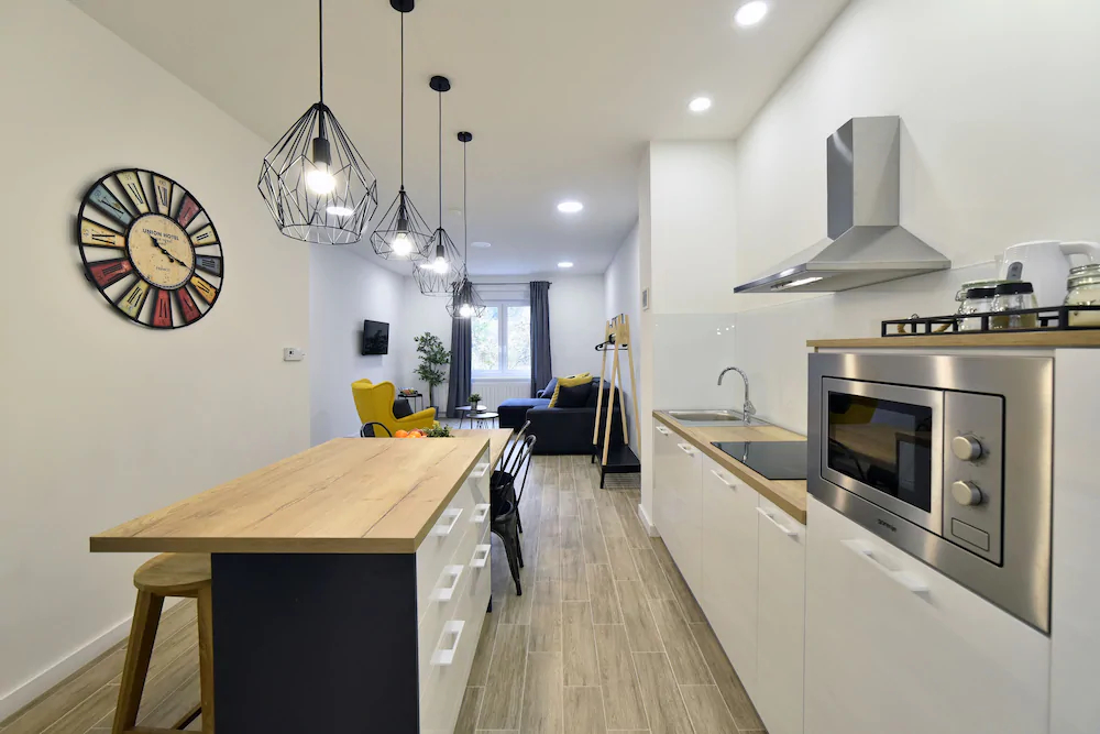 Fishnjak Apartments