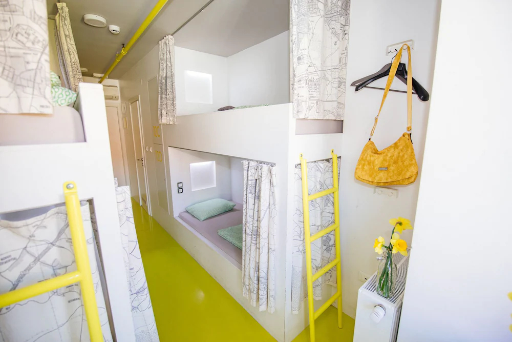 Hostel 63