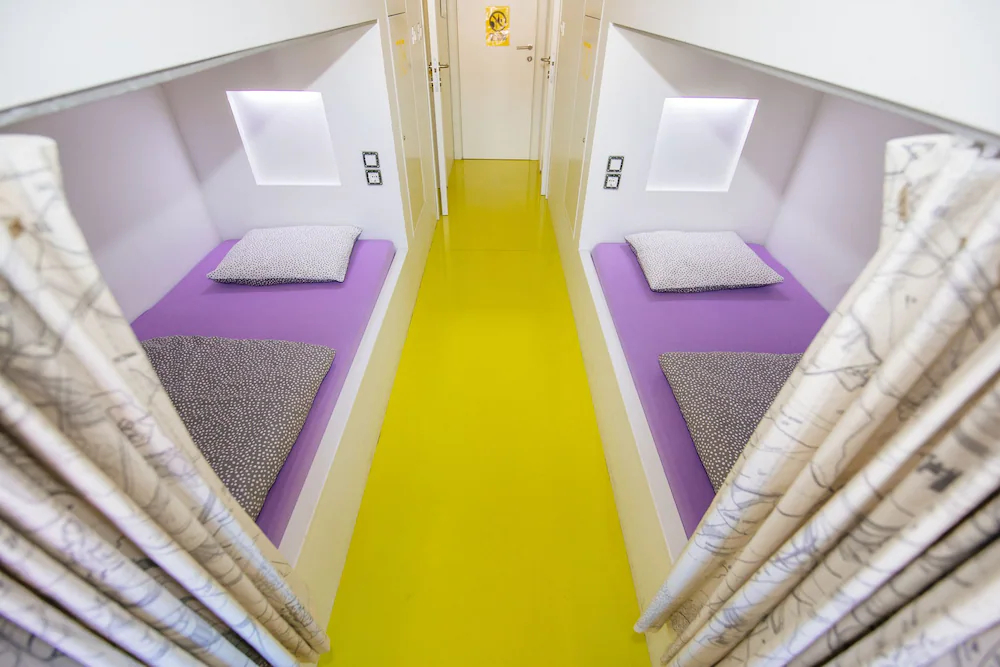 Hostel 63