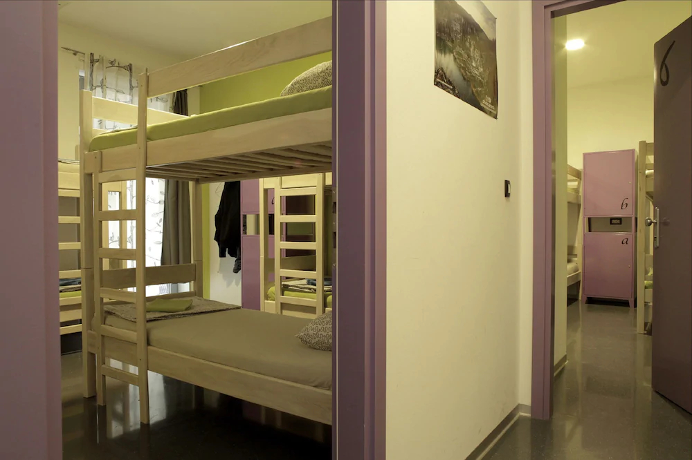Hostel Chic