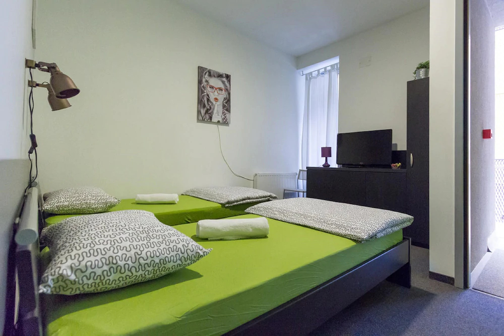 Hostel Chic